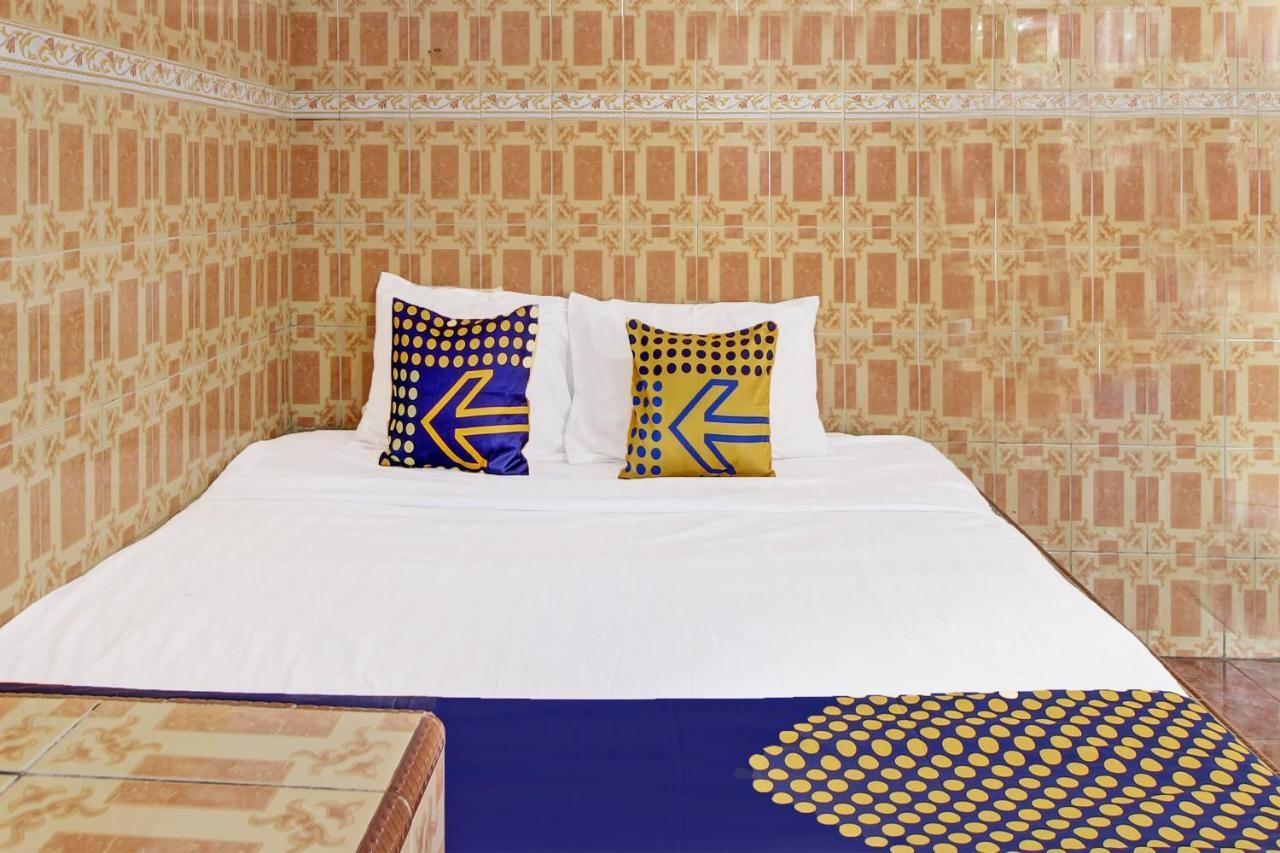 Spot On 91694 Hotel Rama Chandra Temanggung Екстериор снимка