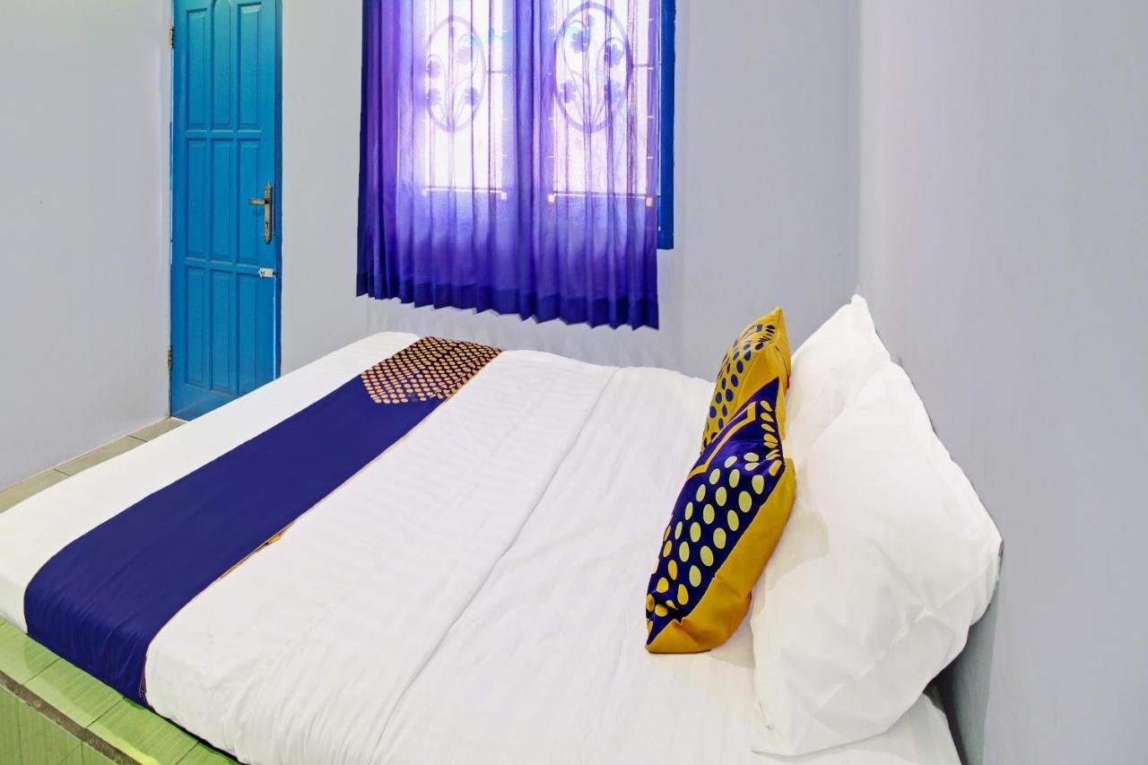 Spot On 91694 Hotel Rama Chandra Temanggung Екстериор снимка